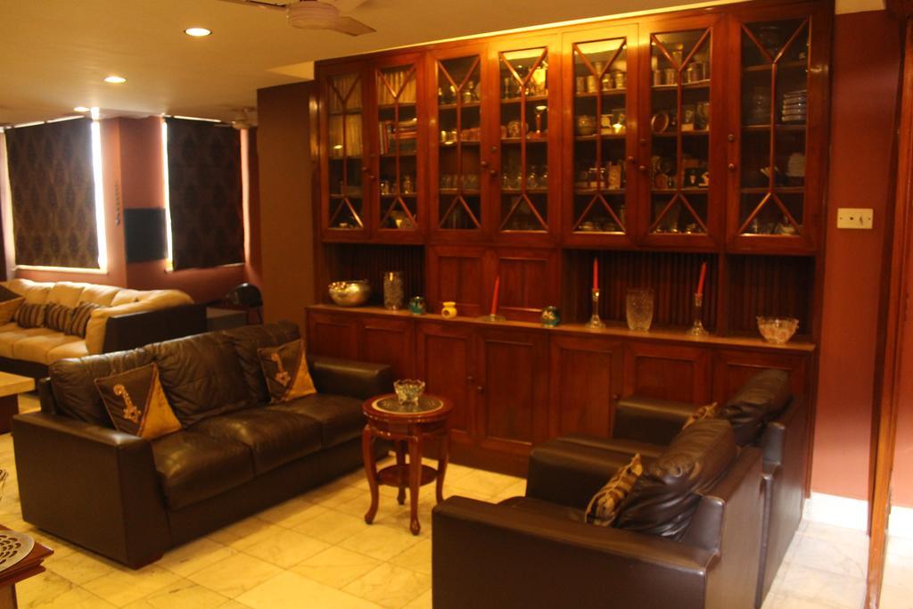 Service Apartments, Park Street, Calcutta מראה חיצוני תמונה