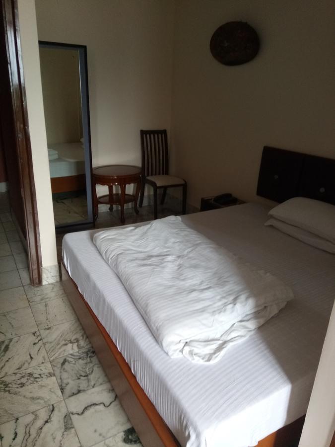 Service Apartments, Park Street, Calcutta מראה חיצוני תמונה